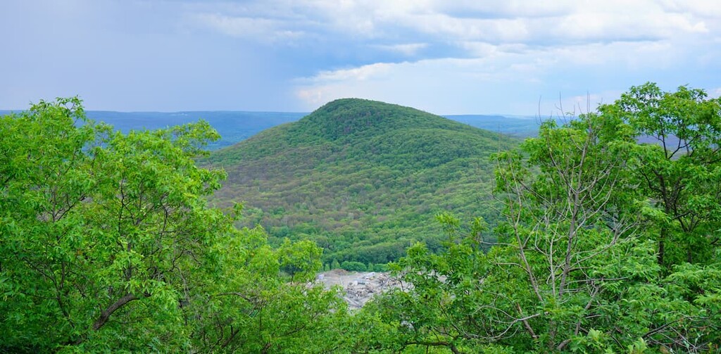 Mount Holyoke Range State Park