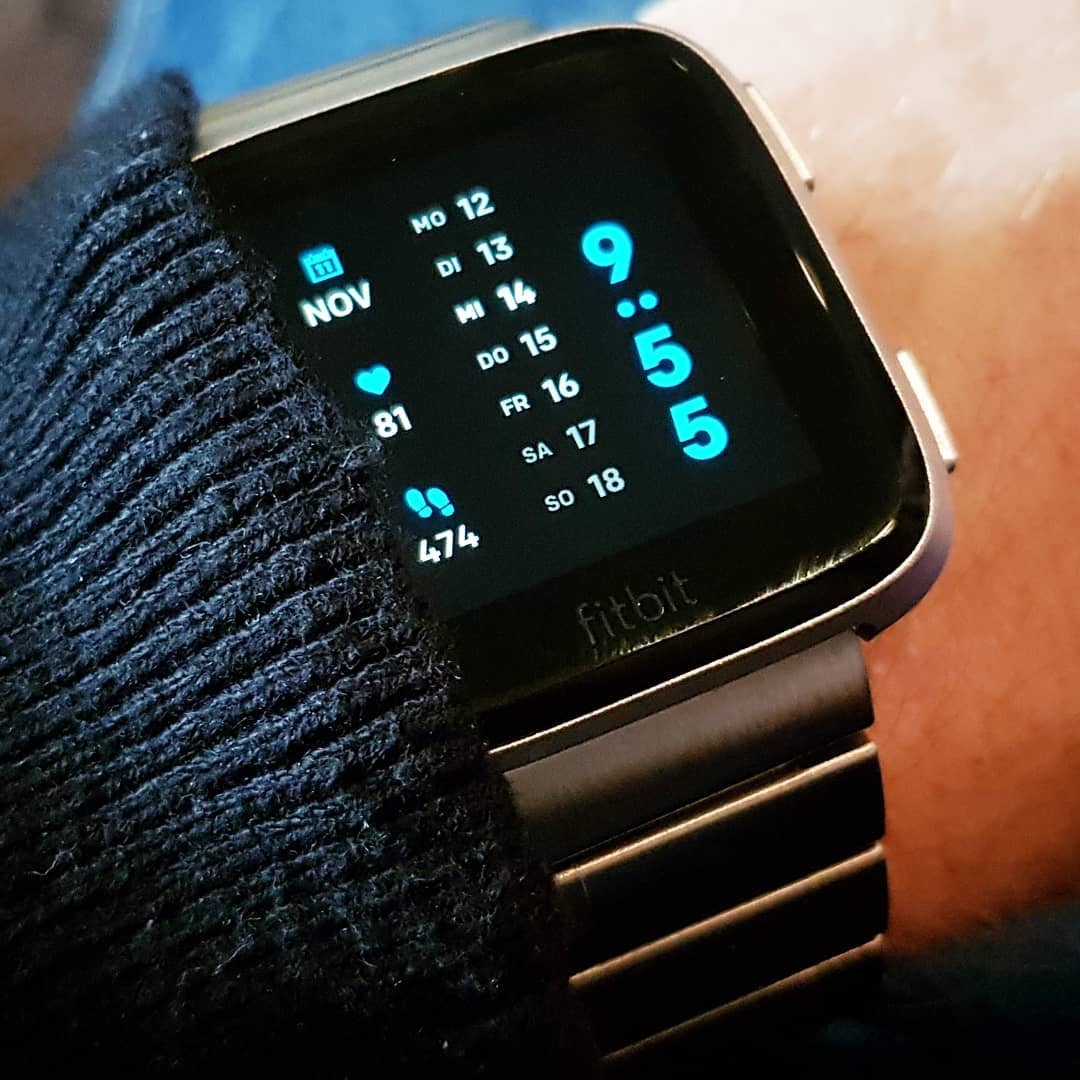 TTMM7 Fitbit Clock Face Versa
