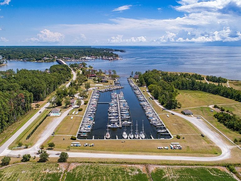 Photo Gallery of the Marina Located in Oriental, North Carolina
