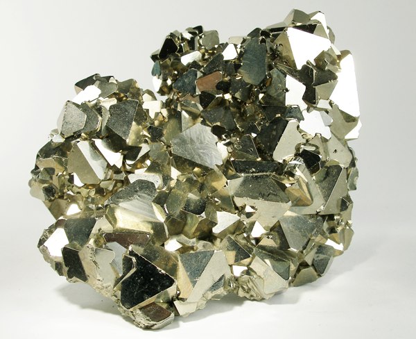 Difference Between Gold and Pyrite Definition, Chemical Properties