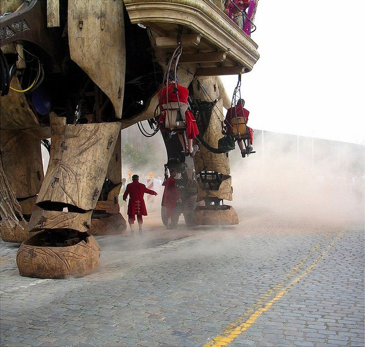 The Traveling Troupe of Giant Peewee's blog