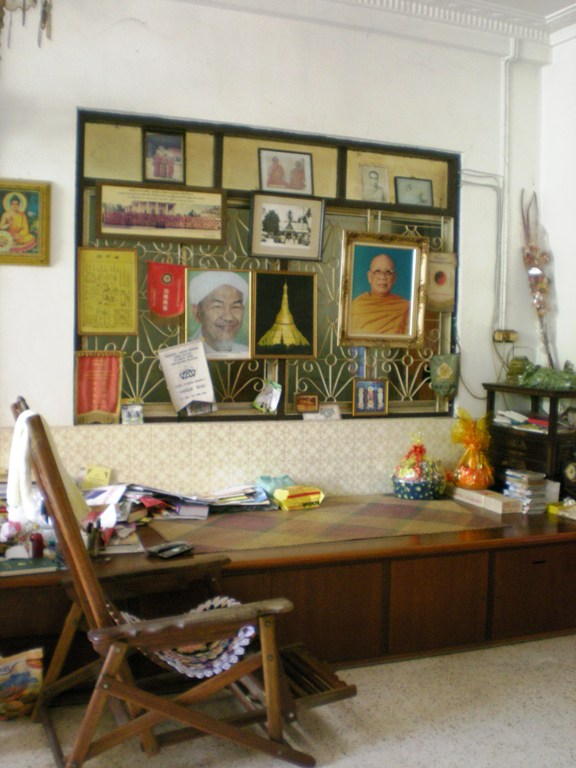 head monk residence Bual Bual Kosong