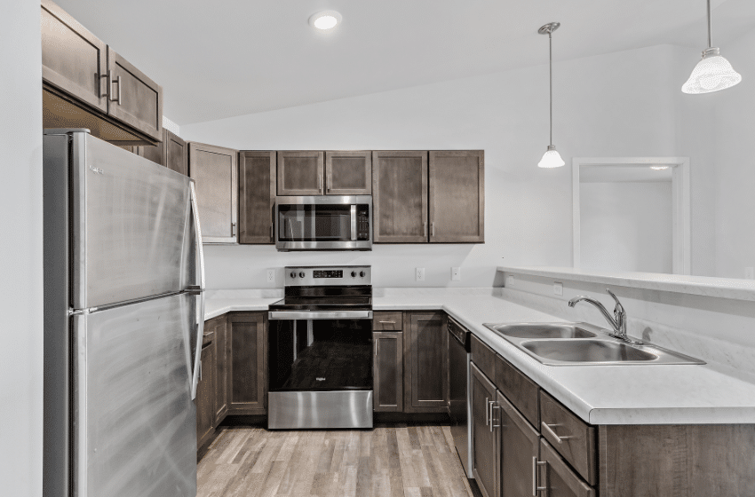 Red Rock Apartments PEG Companies