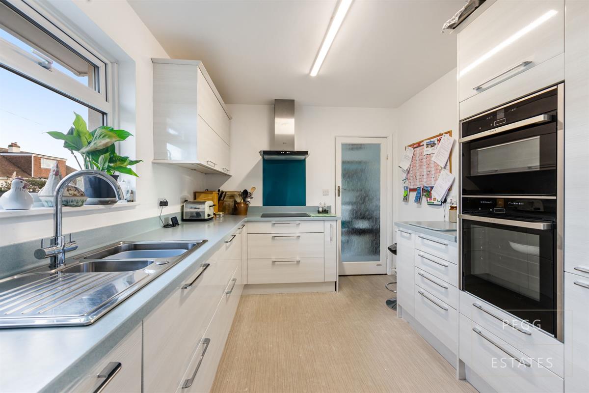 3 bedroom Bungalow for sale Winsu Avenue, Preston, Paignton