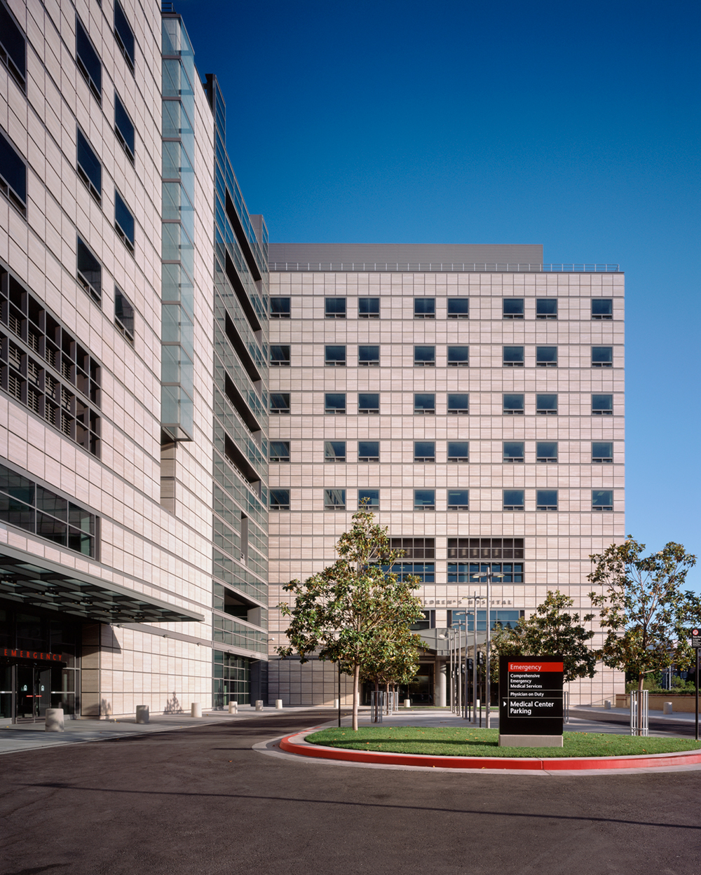 Ronald Reagan UCLA Medical Center PEI Architects