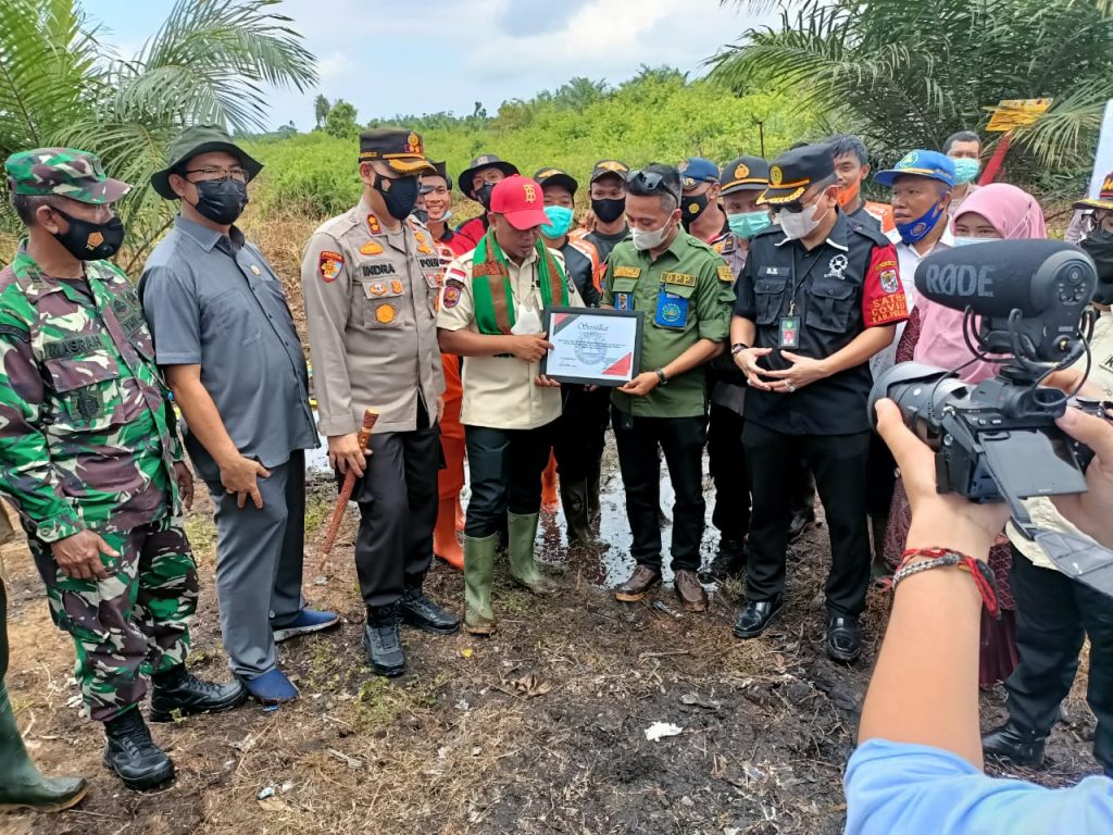 Polsek Pangkalan Kerinci Dampingi Bupati Pelalawan Gelar