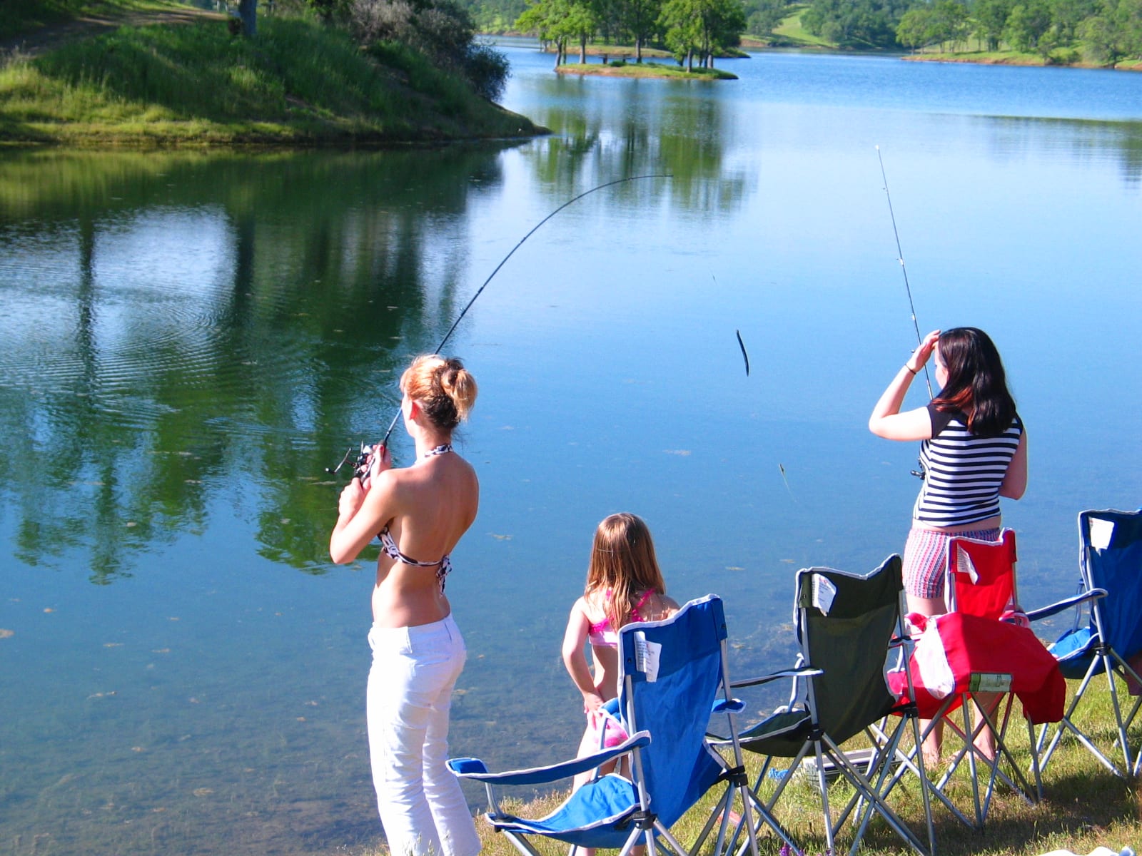 Play in the Waters of Lake Berryessa Pekex