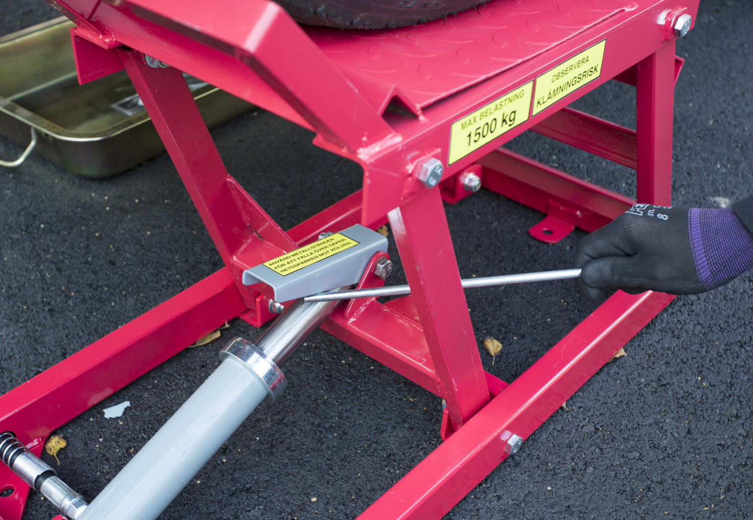 Buy Hydraulic lift ramps, 1500 kg at Pela Tools