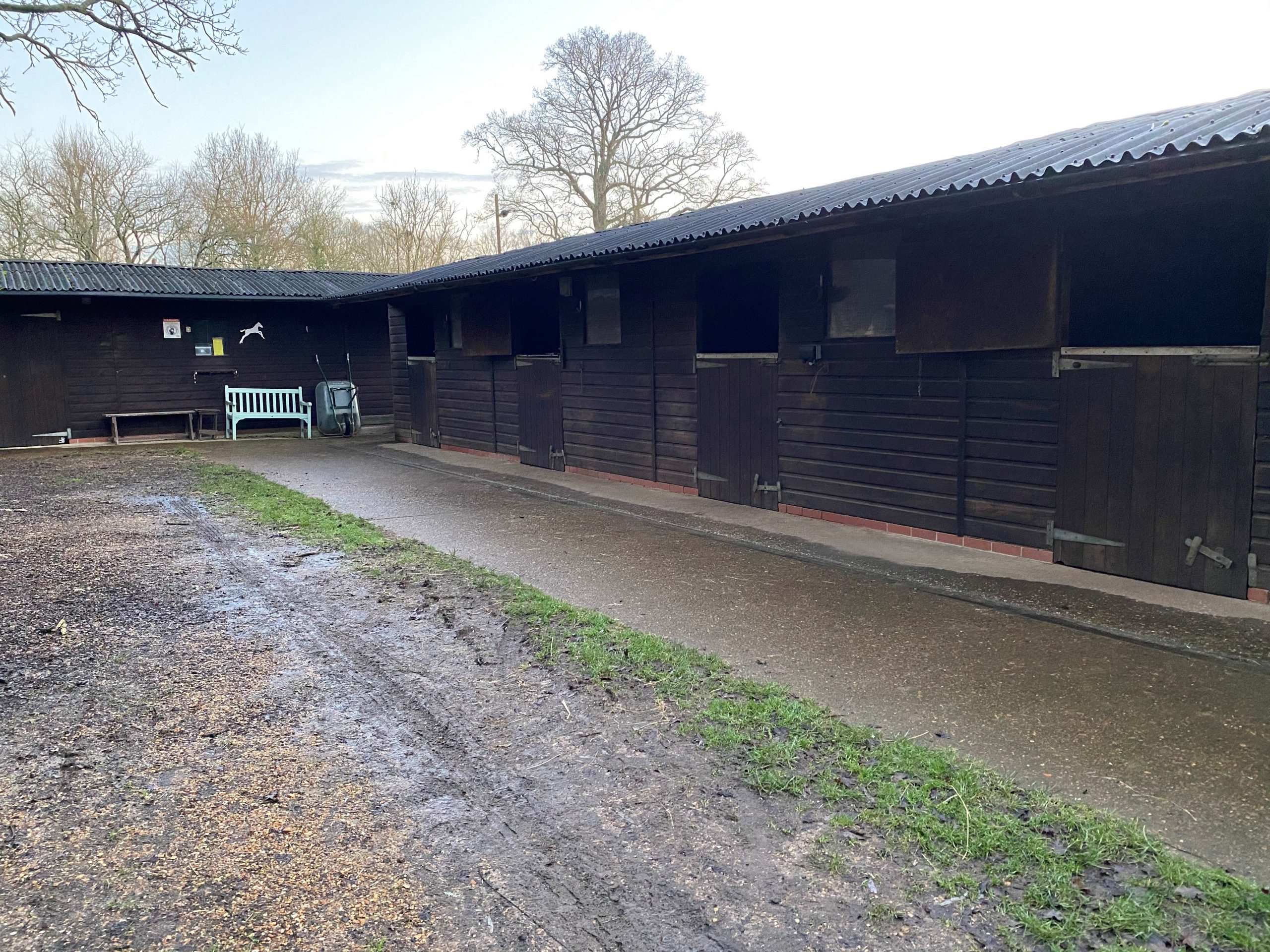 Stables in Chilworth, Surrey NOW SOLD Pelhams