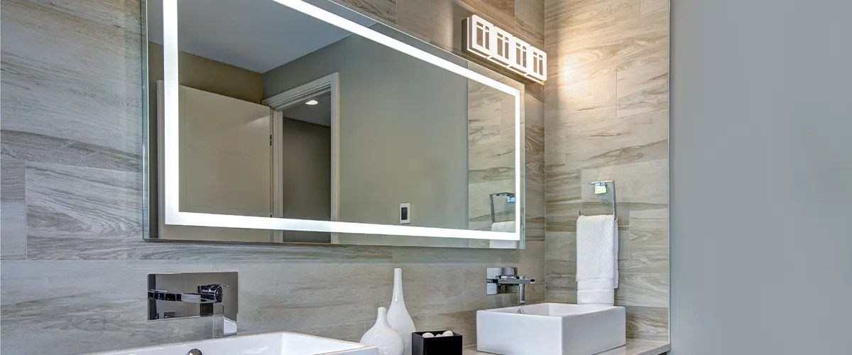 What's The Best Bathroom Lighting? Pellak Construction