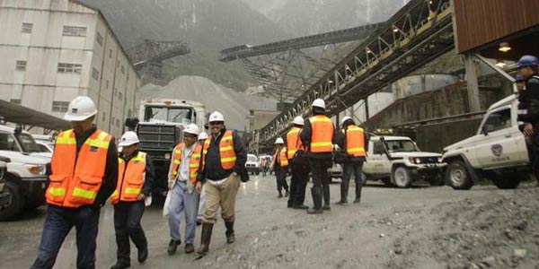 pekerja asing pt freeport pulang