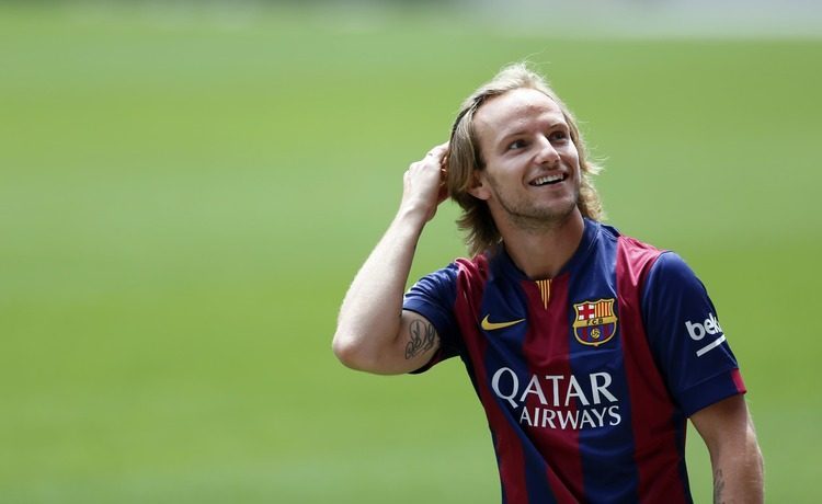 ivan rakitic gelandang barcelona calsico