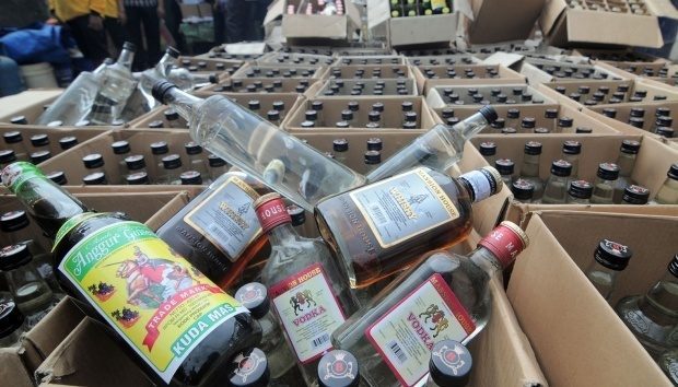 Ribuan Botol Miras Cipkon