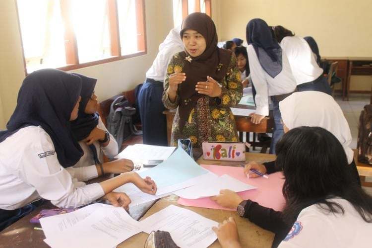 pendidikan berprestasi guru
