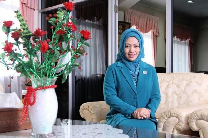 aini suci walikota