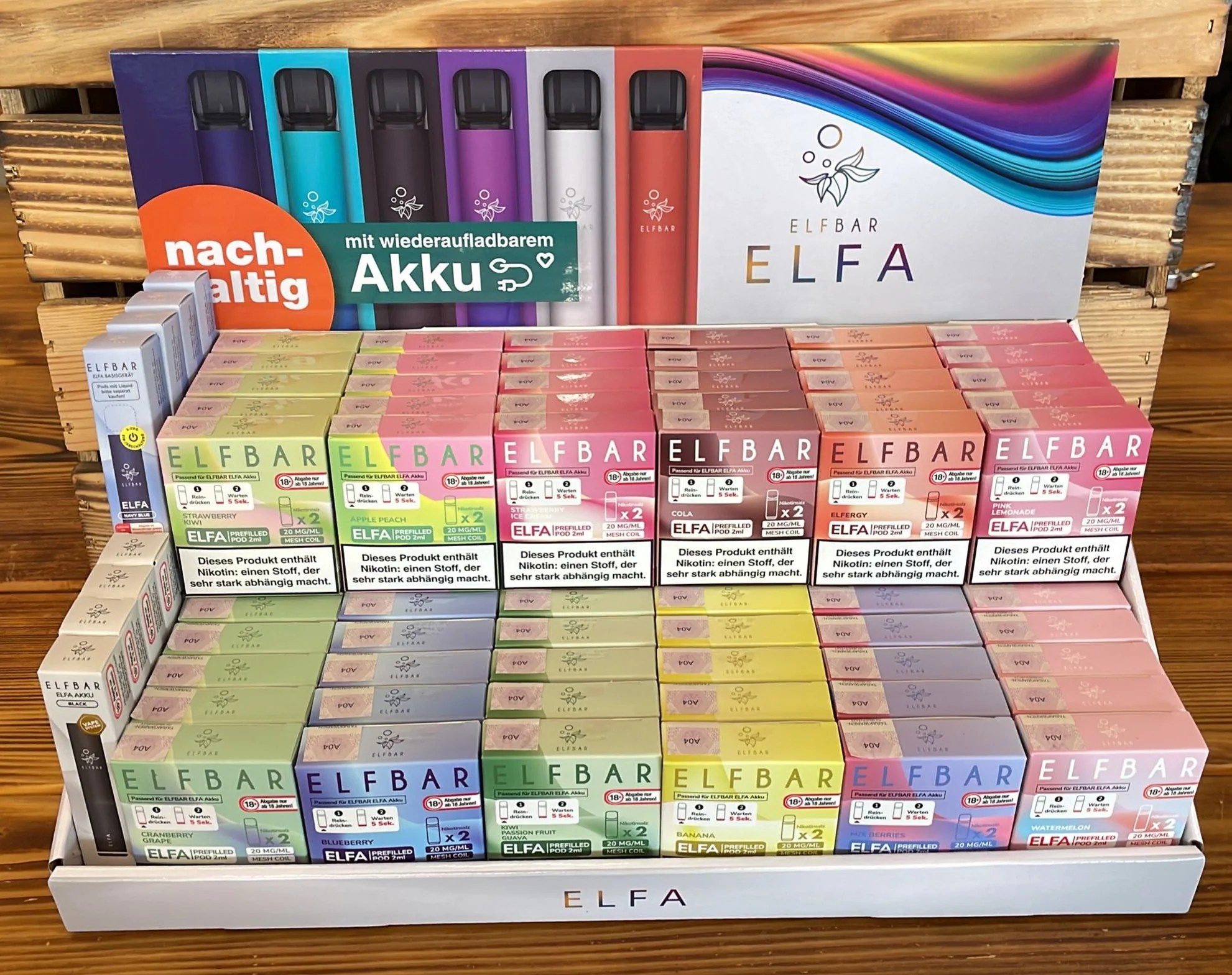 Elfbar ELFA Display für den Point of Sale Penguibidiol Plant