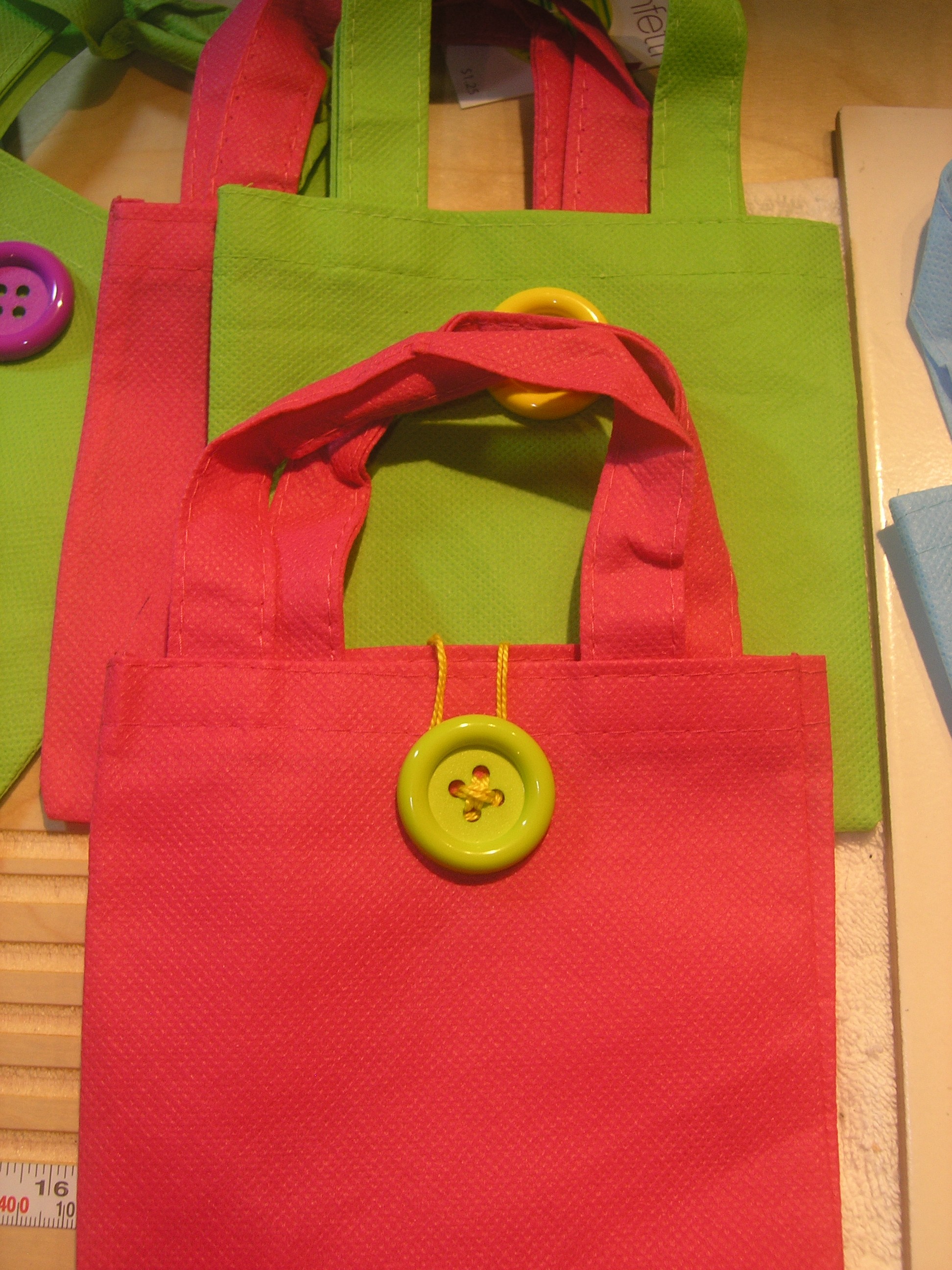 I Like My Gift Bags Cute, Crafty and Cheap Penguintrax's World of Whimsy