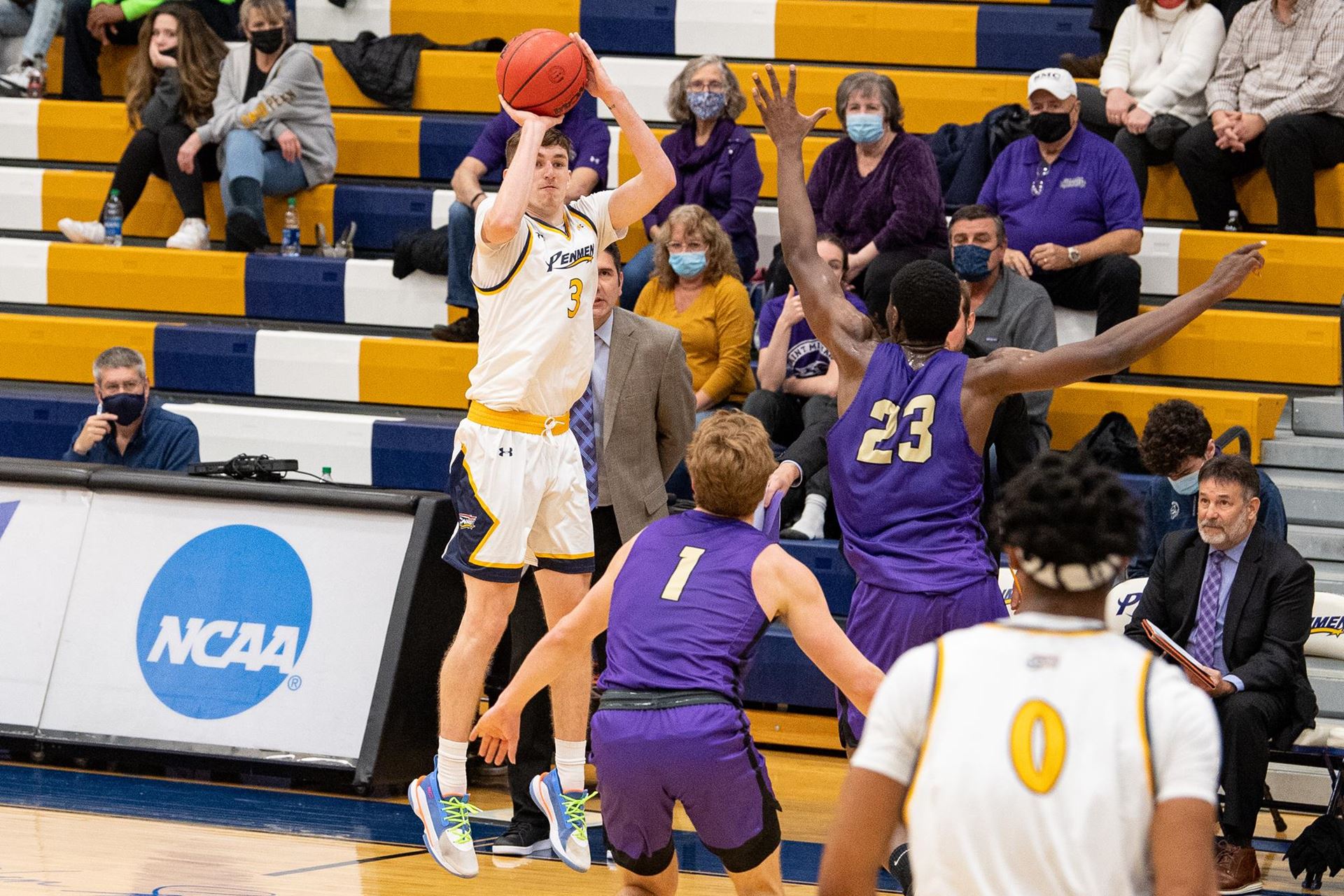 Matt Becht Catches Fire Amidst Men's Basketball Winning Streak Penmen