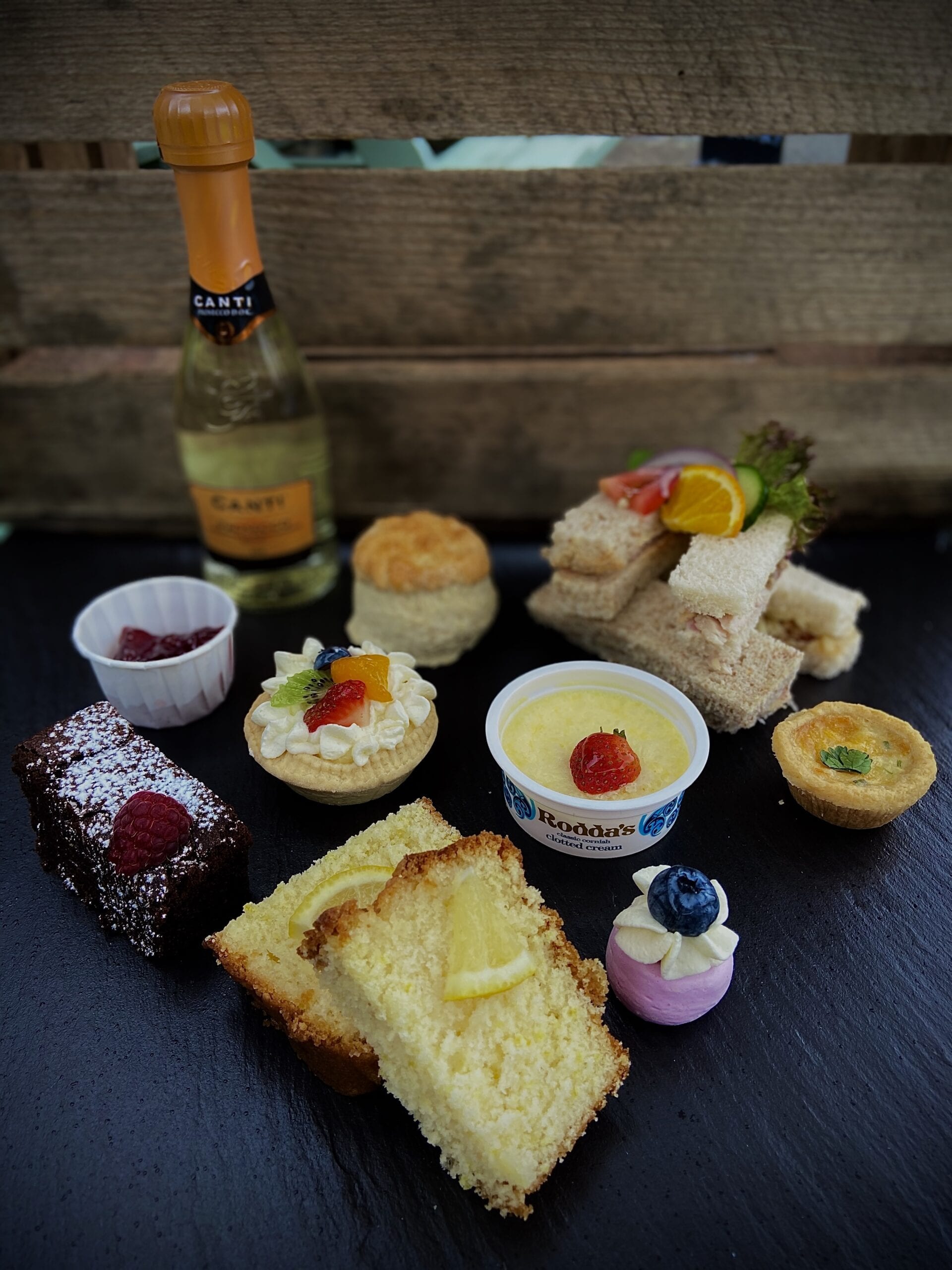 Home Pennau Craft and Coffee Shop