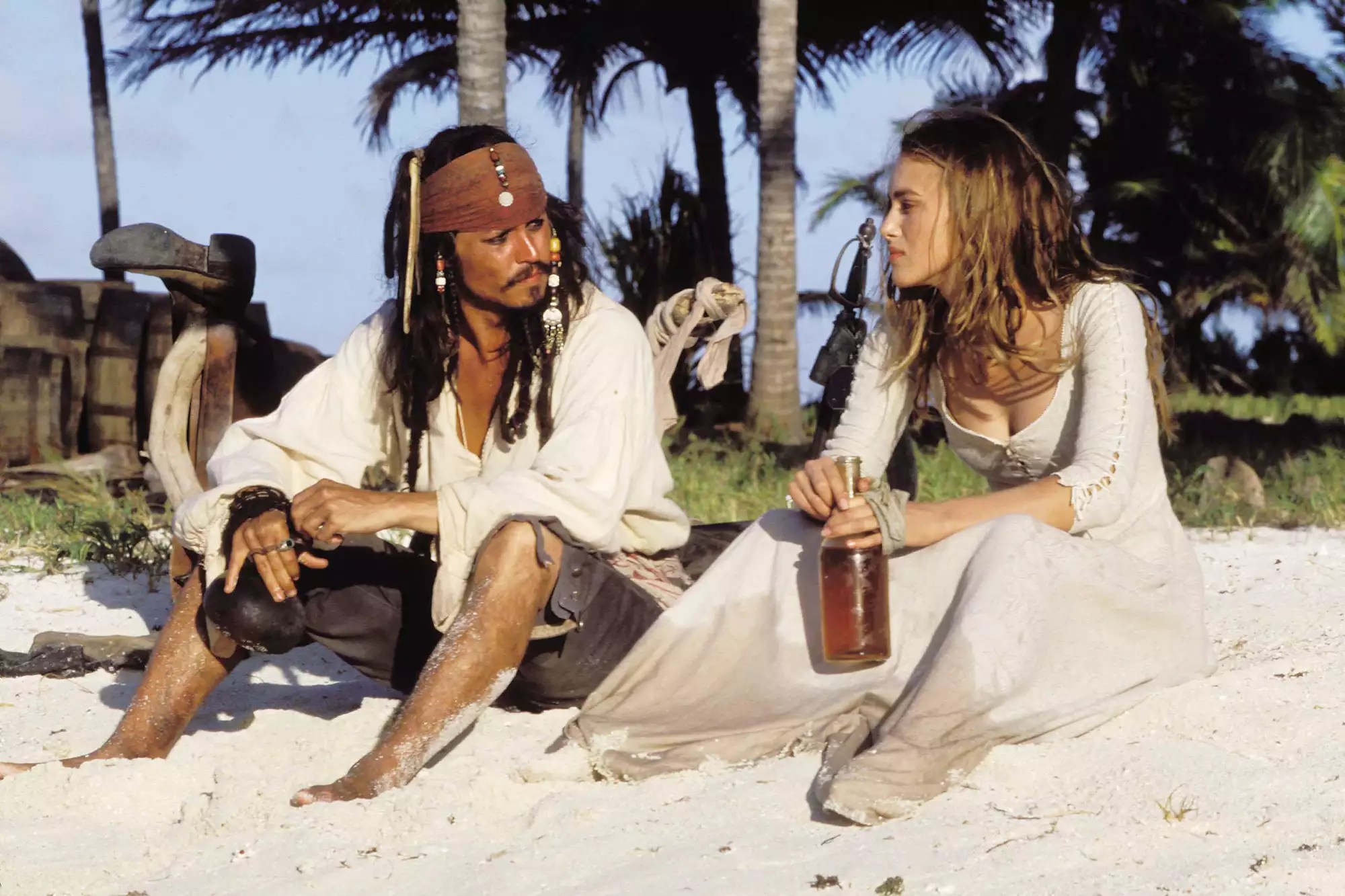 Keira Knightley, Johnny Depp - Pirates of the Caribbean