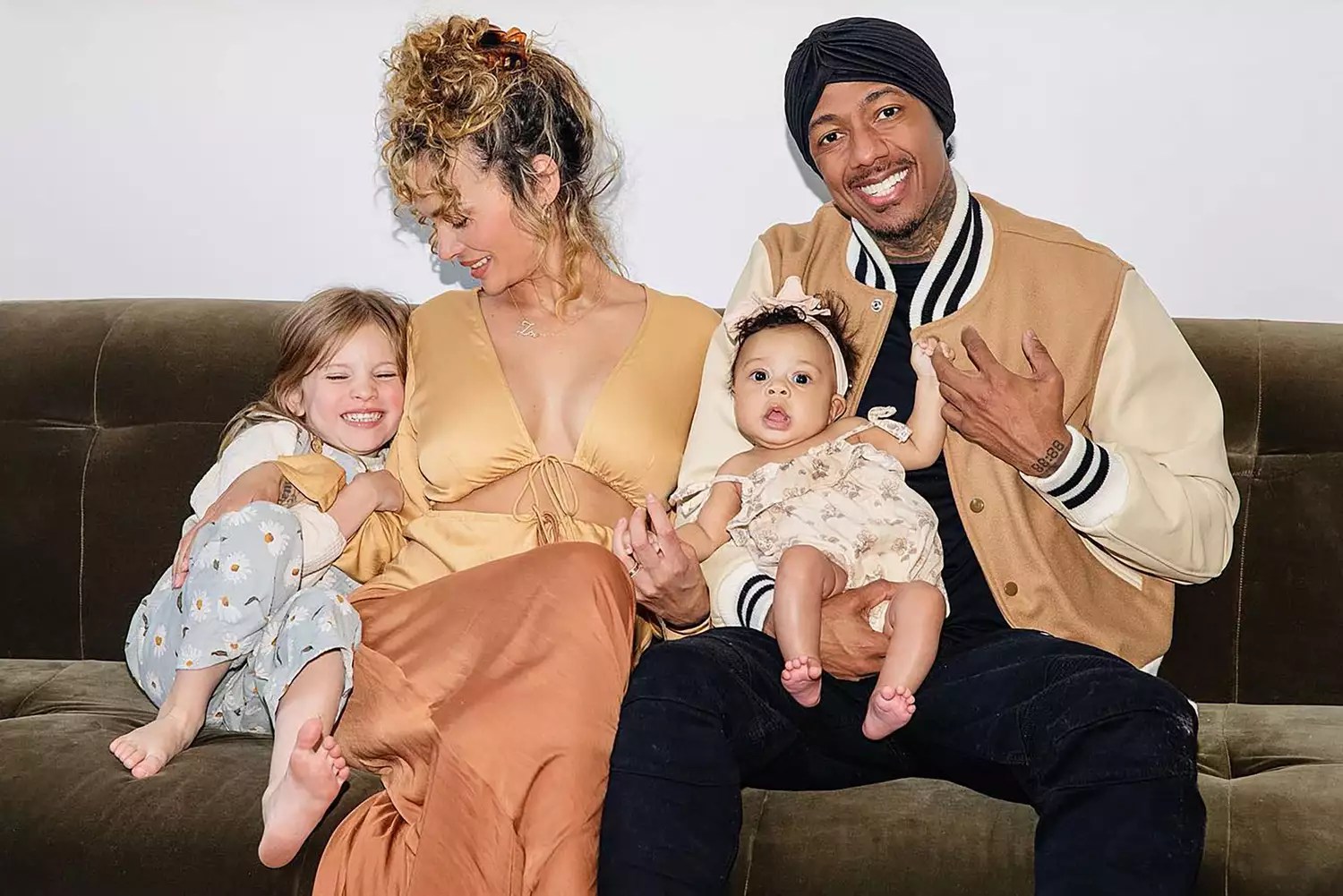 Alyssa Scott Nick Cannon Family Photo. https://www.instagram.com/p/CshMtWlytaH/?hl=en. Credit: TORREY WEST