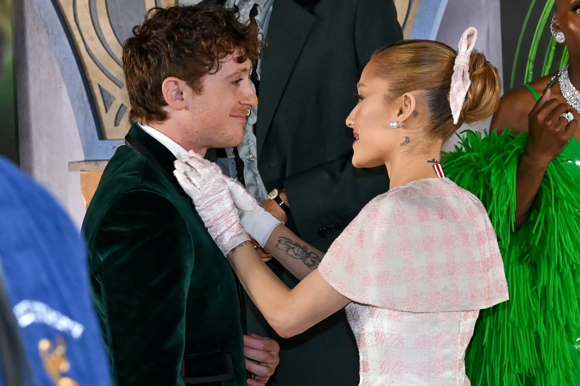 Ethan Slater, Ariana Grande at the Wicked Los Angeles Premiere at the Dorothy Chandler Pavilion on November 9, 2024 in Los Angeles, California.