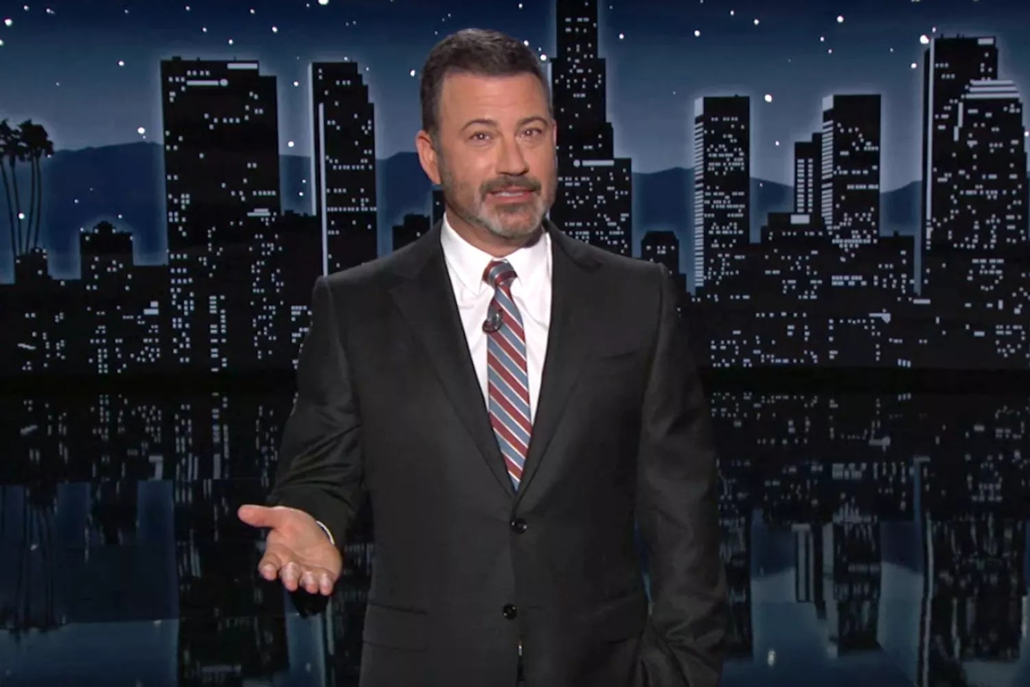 Jimmy Kimmel Roasts His Hair on Thanksgiving