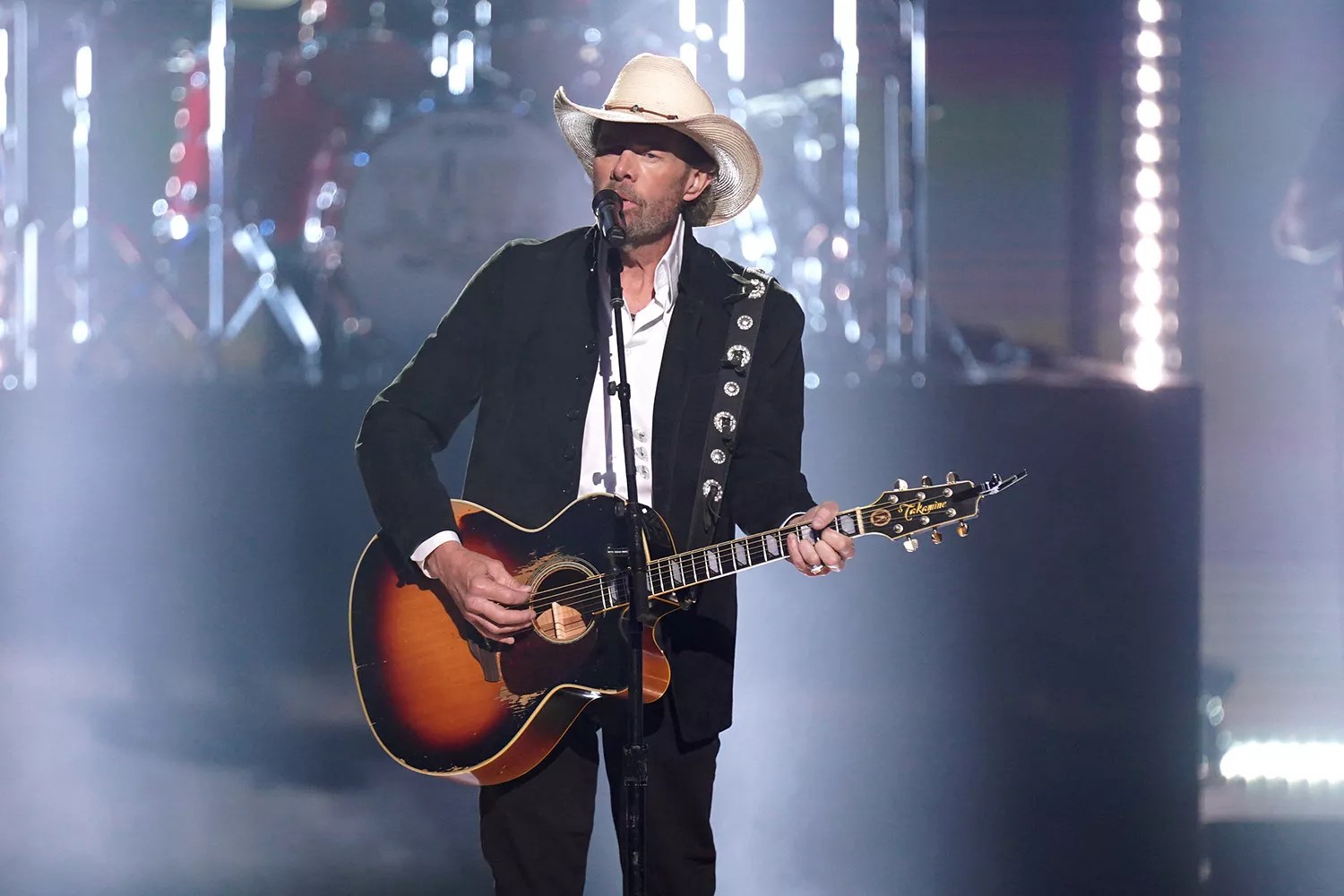 Toby Keith performs on stage during the 2023 People&rsquo;s Choice Country Awards held at the Grand Ole Opry House on September 28, 2023 in Nashville, Tennessee