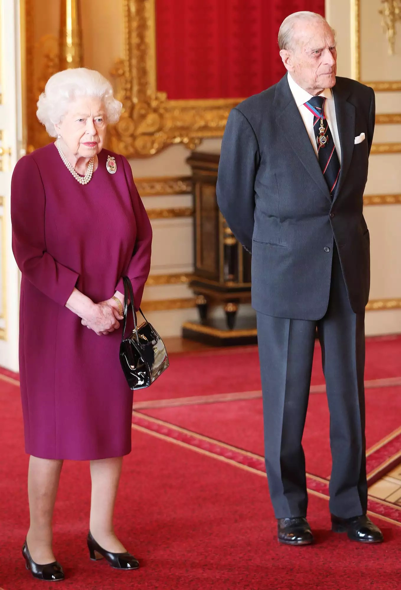 5/7/2019 - Queen Elizabeth II with the Duke of Edinburgh joins members of the Order of Merit for a group photograph ahead of a luncheon at Windsor Castle, Berkshire. (Photo by PA Images/Sipa USA) *** US Rights Only ***