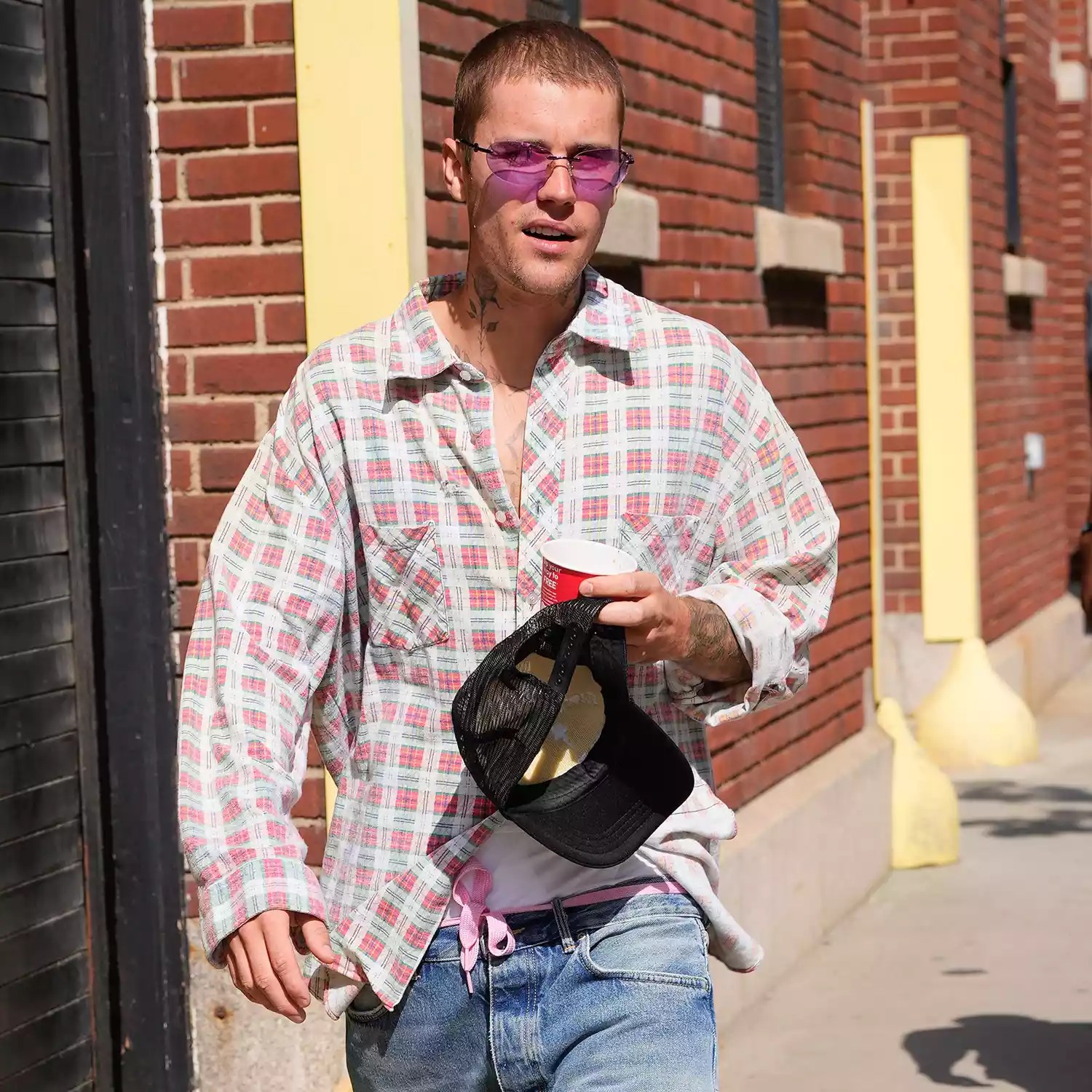 Justin Bieber takes a walk with friends along the Hudson River Park