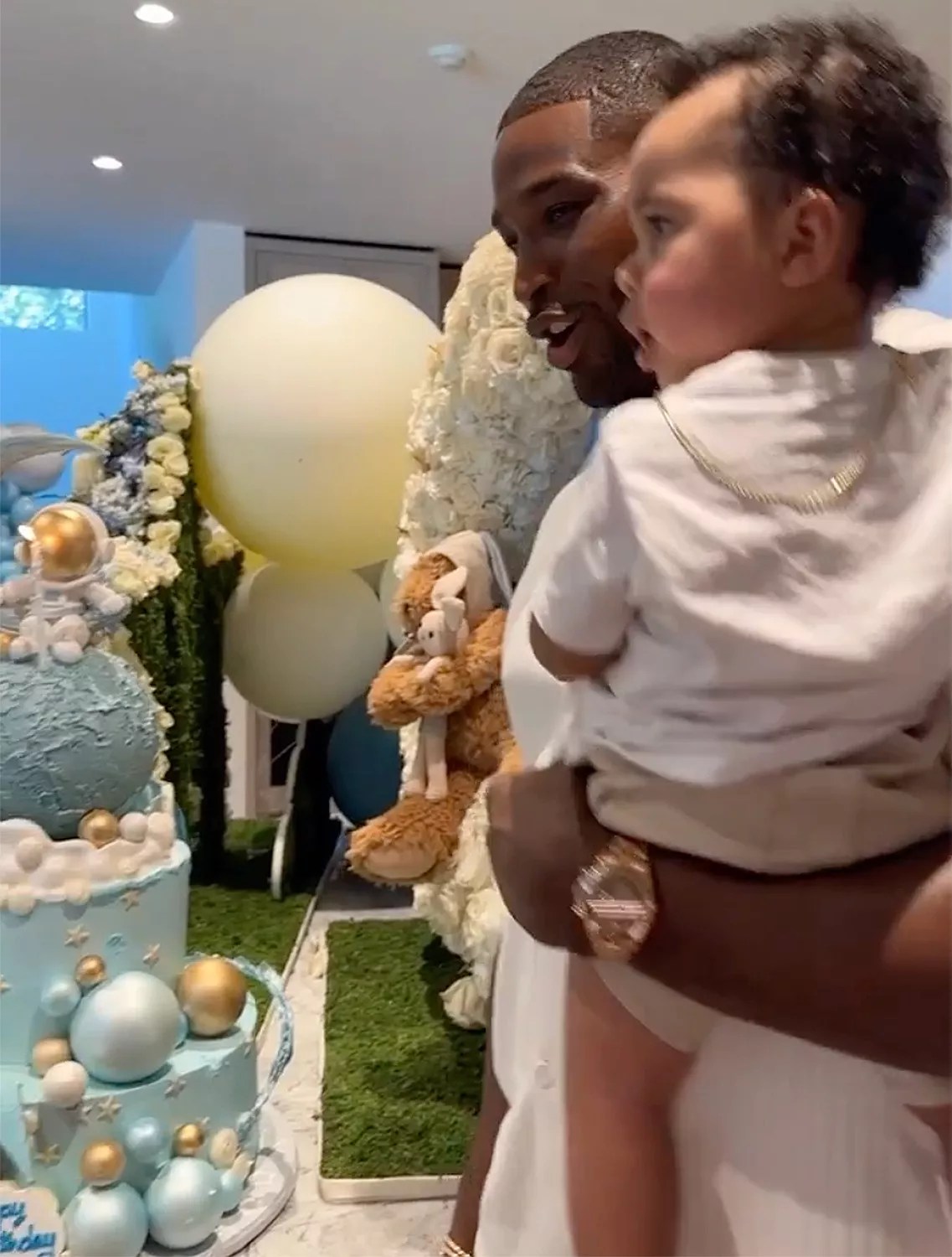 Khloe Kardashian Celebrates Son Tatum&rsquo;s First Birthday With Adorable Space Theme Party