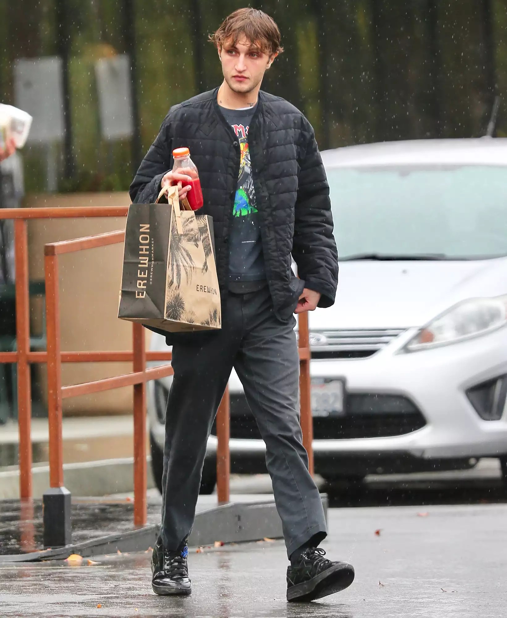 Anwar Hadid