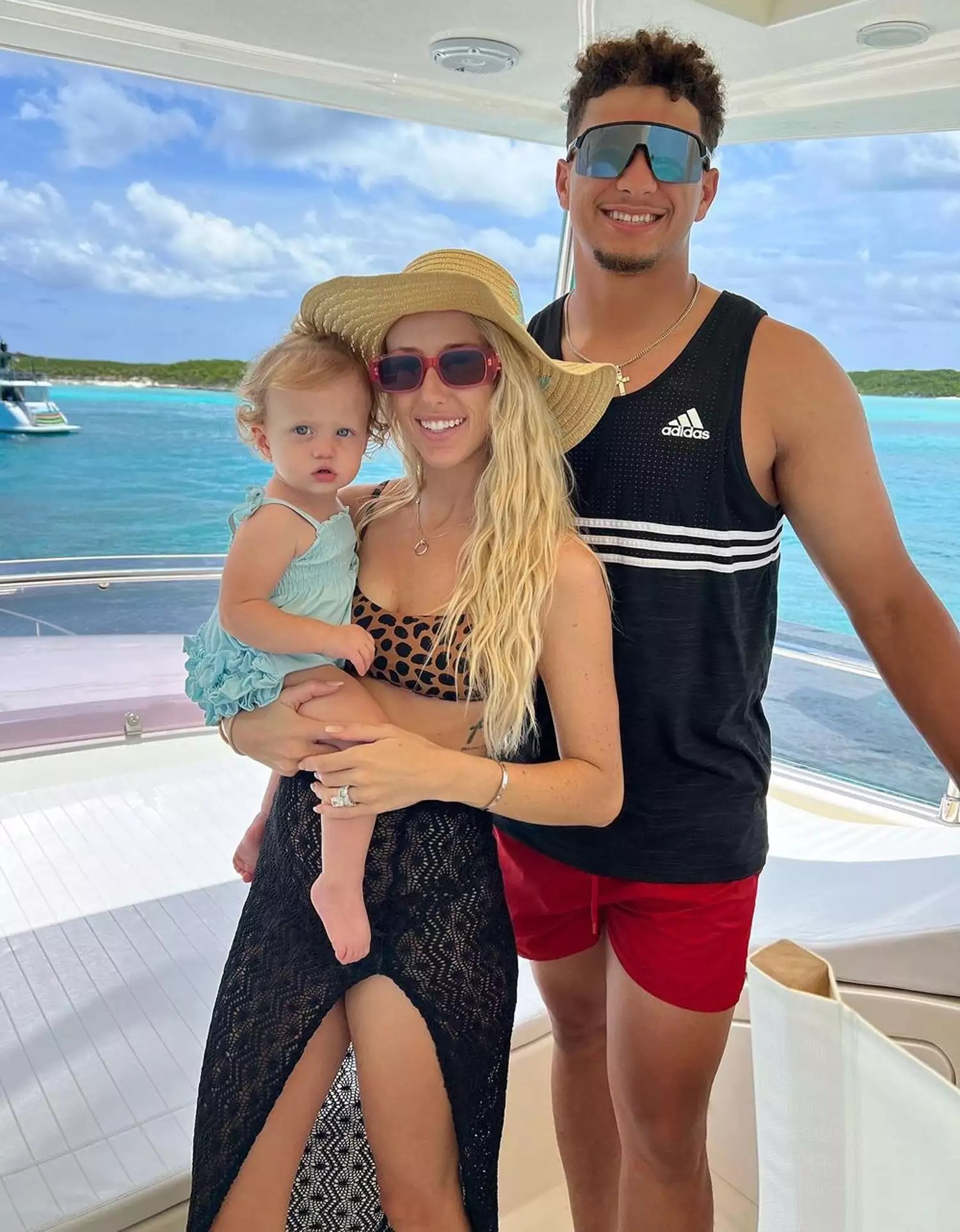 Just traveling the world with these two