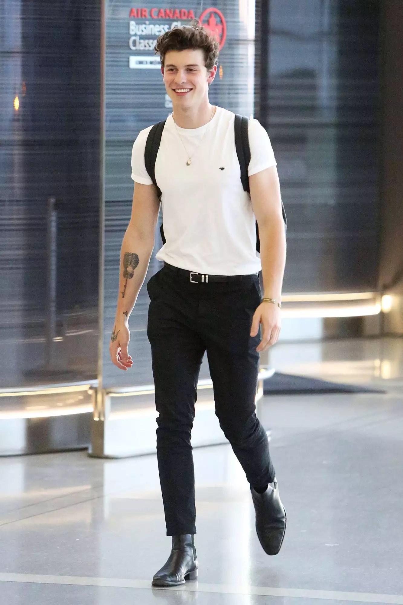 EXCLUSIVE: Shawn Mendes Spotted Flying To Brazil After Hailey Baldwin Deletes All Pictures Of Him In Toronto