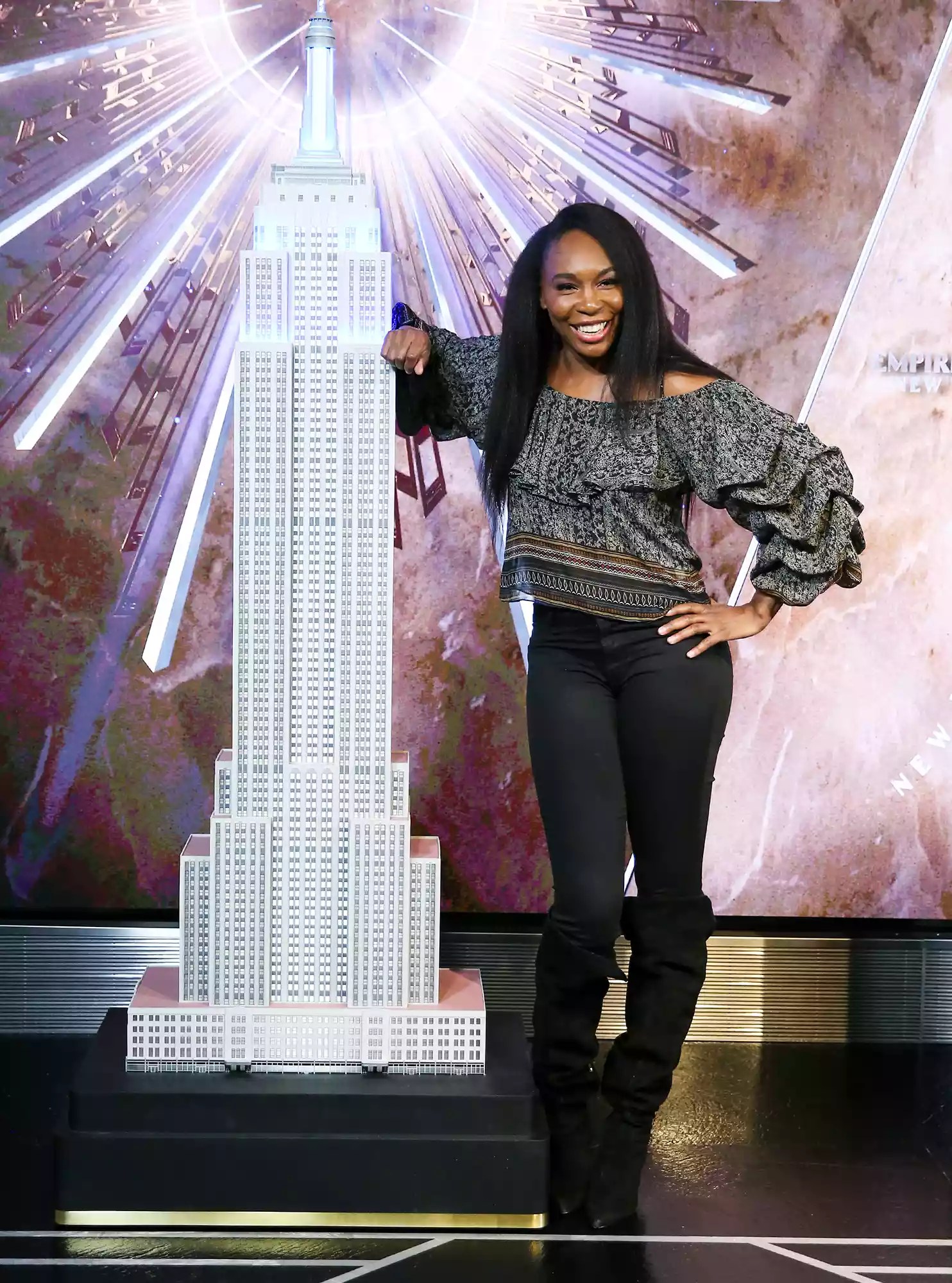 Empire State Building Hosts Venus Williams and American Express In Support Of Small Business Saturday