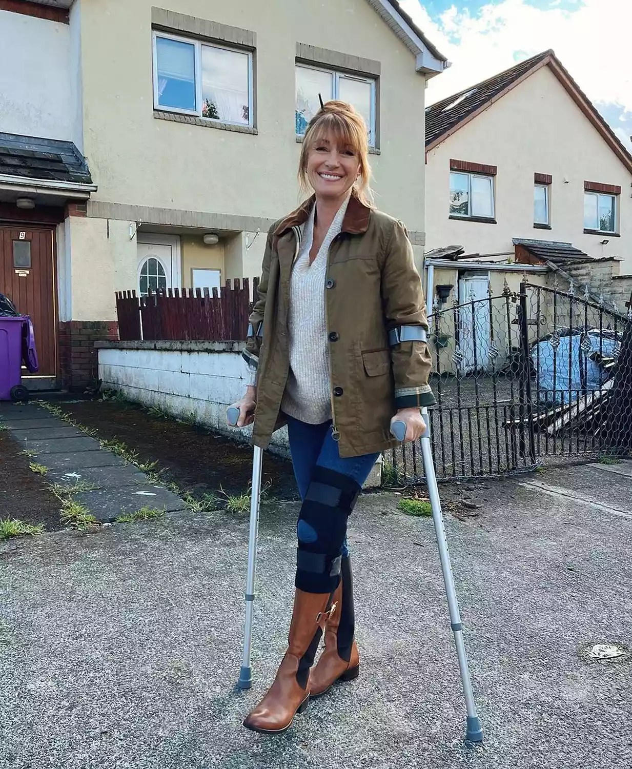 Jane Seymour knee injury
