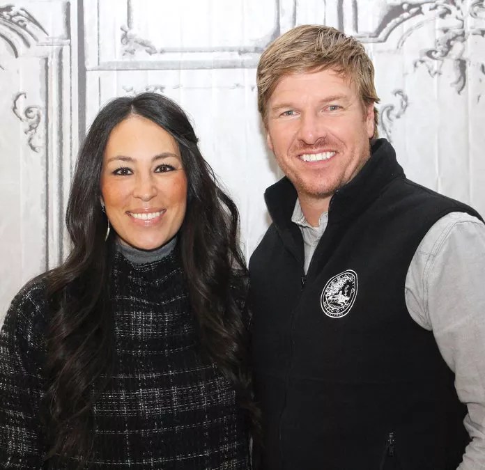 091216-chip-joanna-gaines_0.jpg