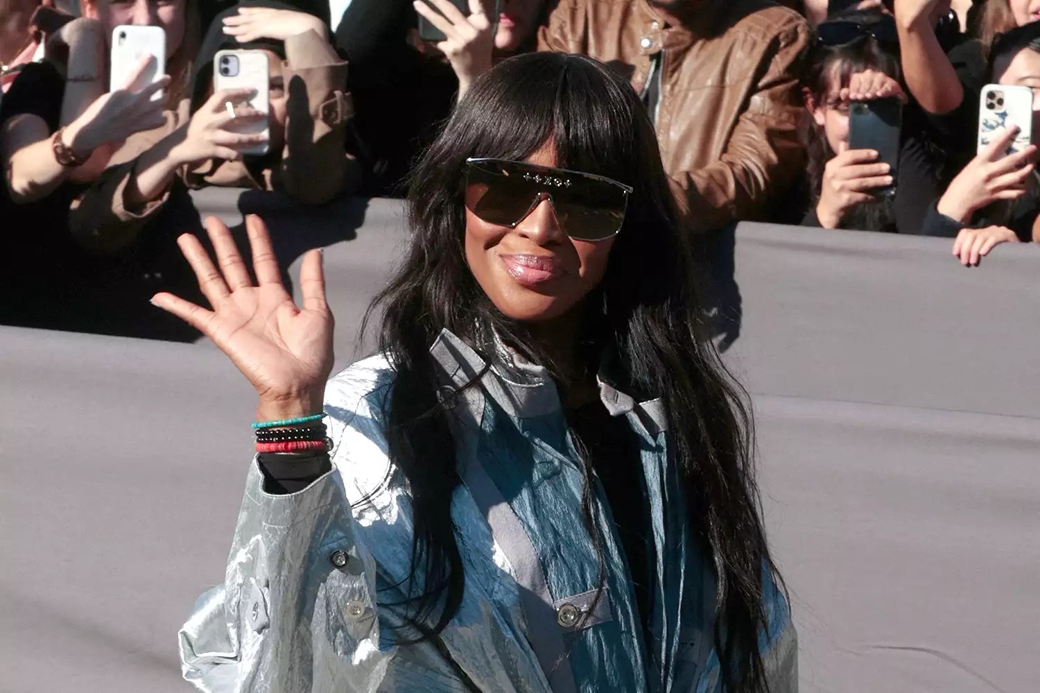 British model Naomi Campbell poses as she arrives for the presentation of Louis Vuitton Womenswear Sping-Summer 2023 collection during the Paris Fashion Week, in Paris, on October 4, 2022.