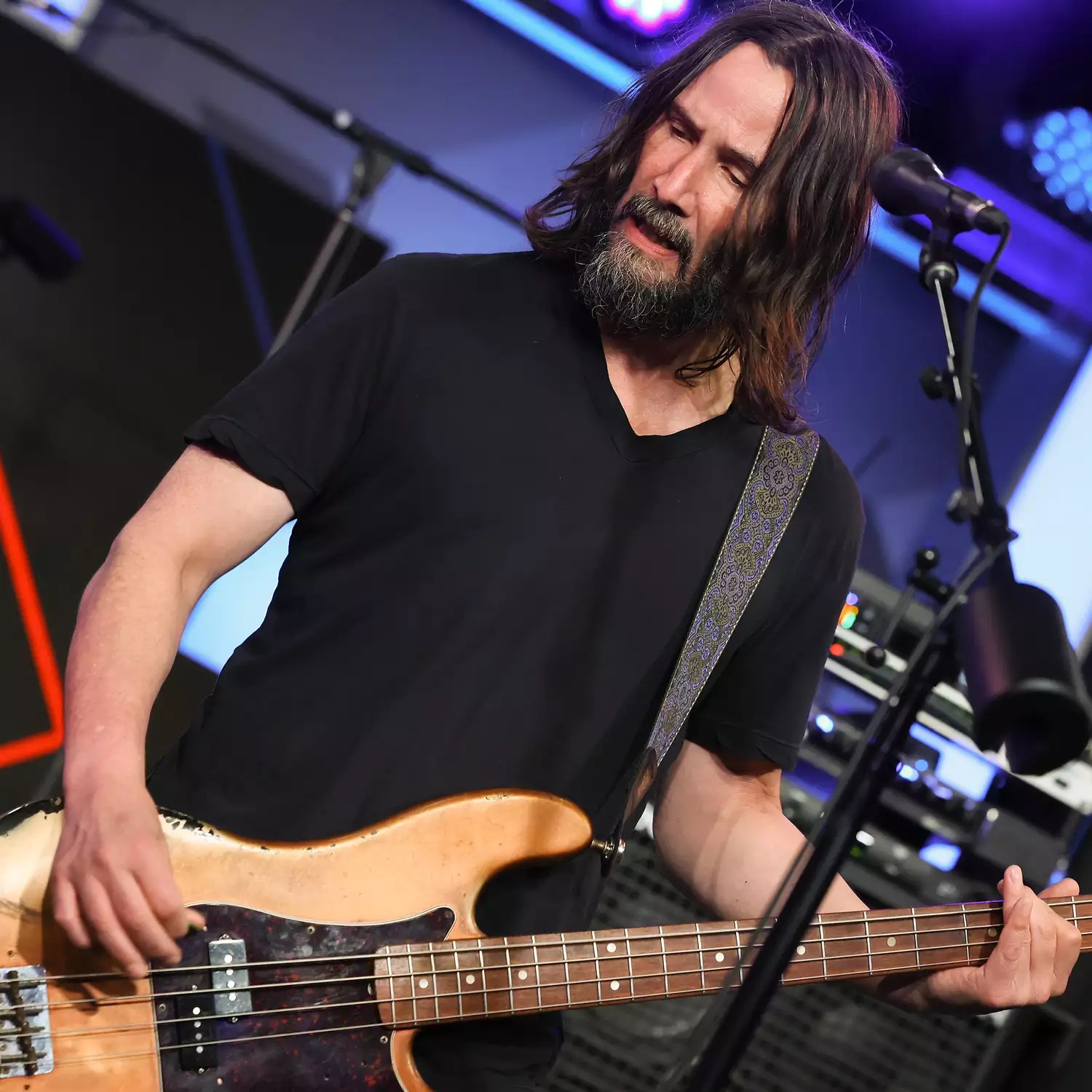 Keanu Reeves of Dogstar performs at SiriusXM Studios on September 22, 2023 in Los Angeles, California