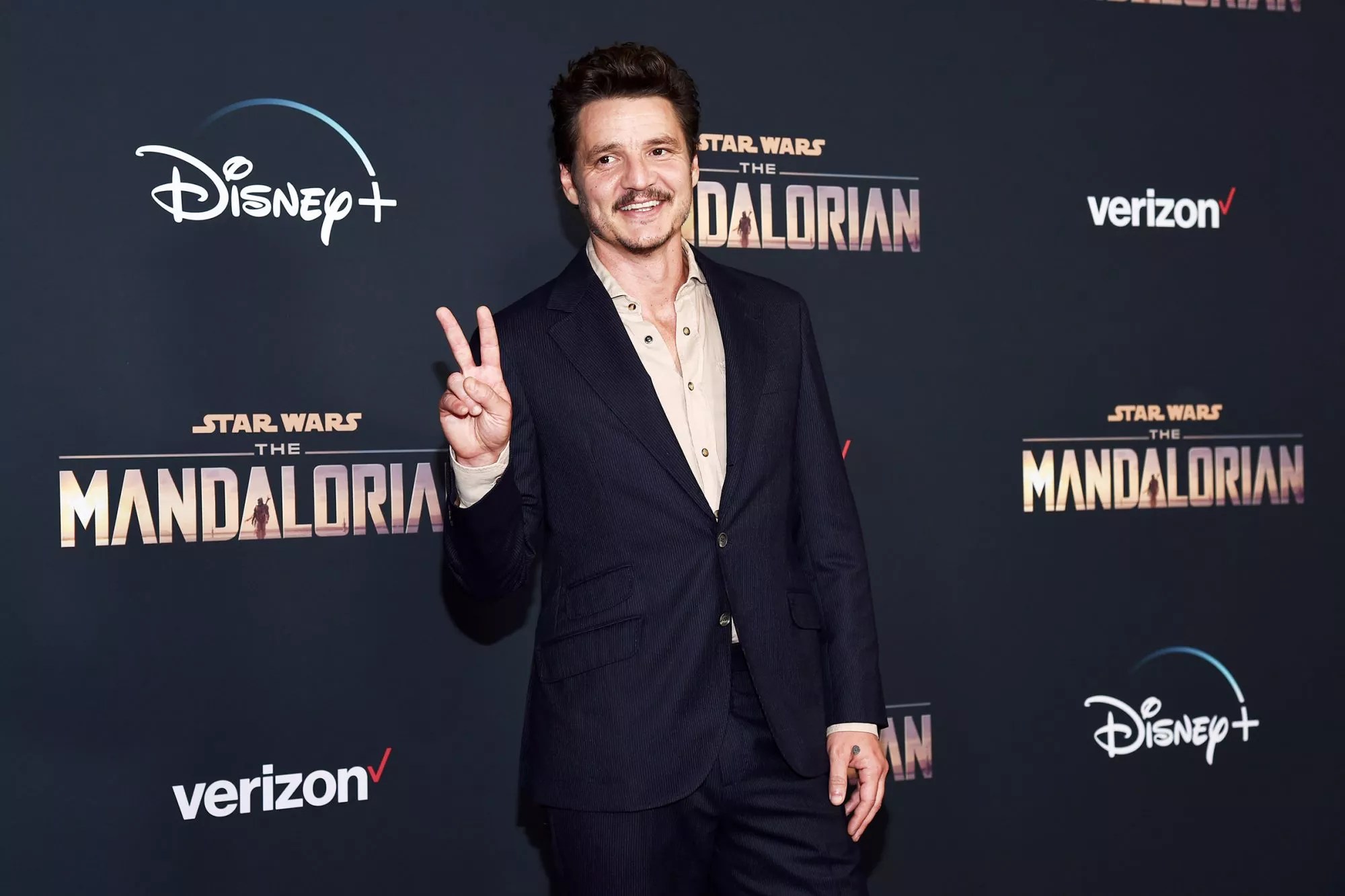 Pedro Pascal arrives at the premiere of Disney+&rsquo;s &ldquo;The Mandalorian&rdquo; at the El Capitan Theatre on November 13, 2019 in Los Angeles