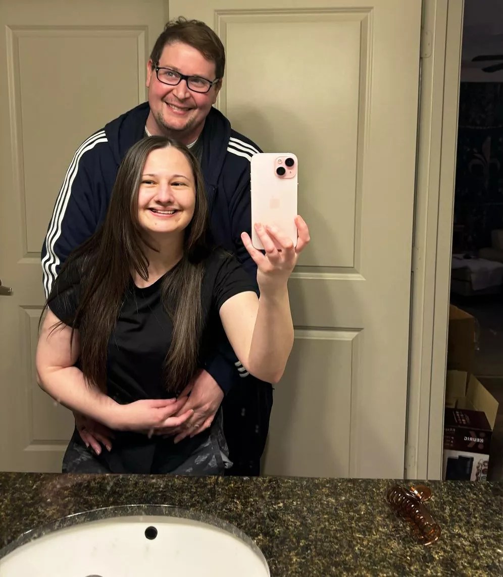 All About Gypsy Rose Blanchard&rsquo;s Half-Sister Mia Blanchard