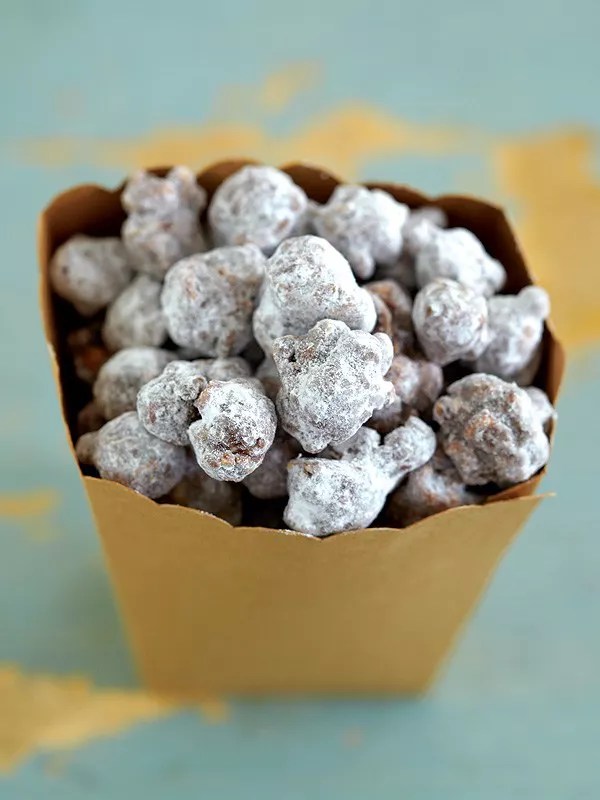 Puppy Chow Popcorn