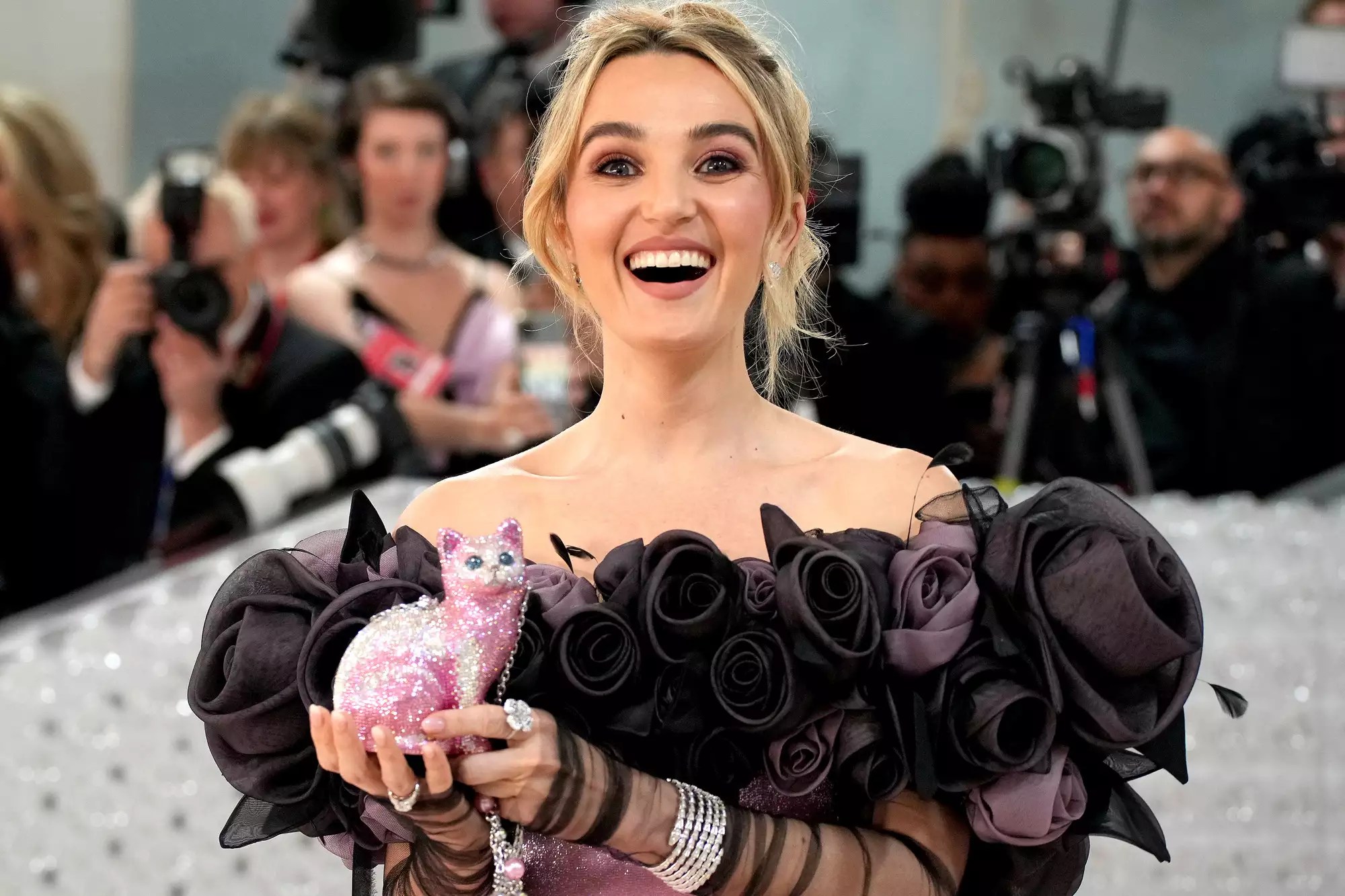 Chloe Fineman attends the 2023 Met Gala Celebrating &ldquo;Karl Lagerfeld: A Line Of Beauty&rdquo; at Metropolitan Museum of Art on May 01, 2023 in New York City.