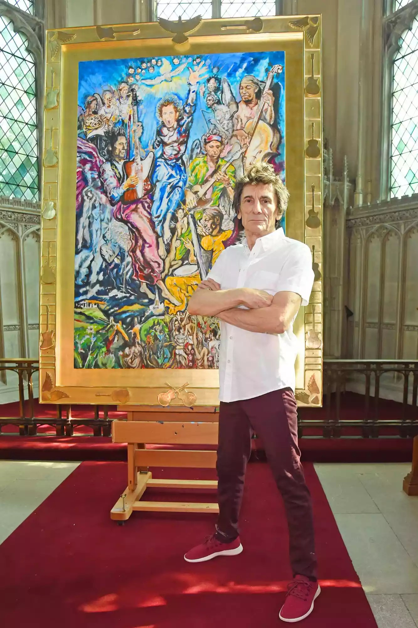 Ronnie Wood installs his latest art exhibition &ldquo;Ronnie Wood x Ashridge House&rdquo;