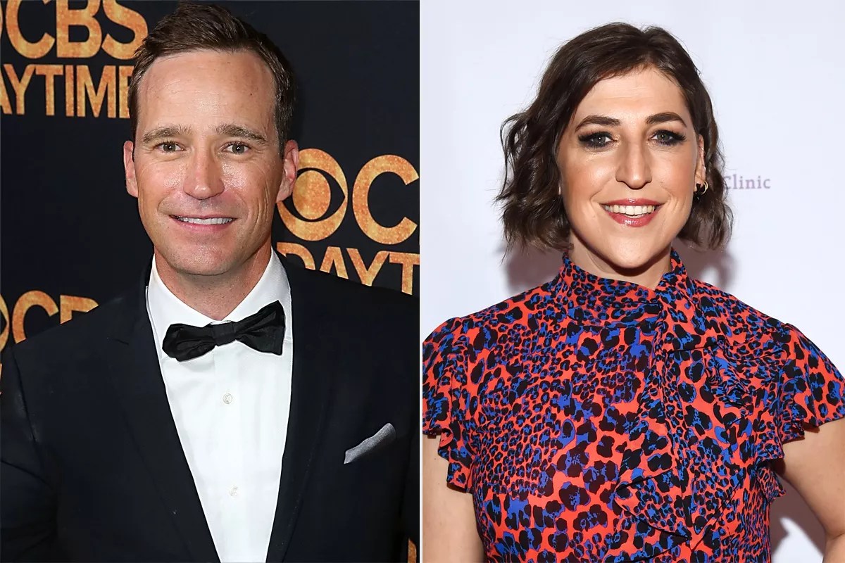 Mike Richards, Mayim Bialik