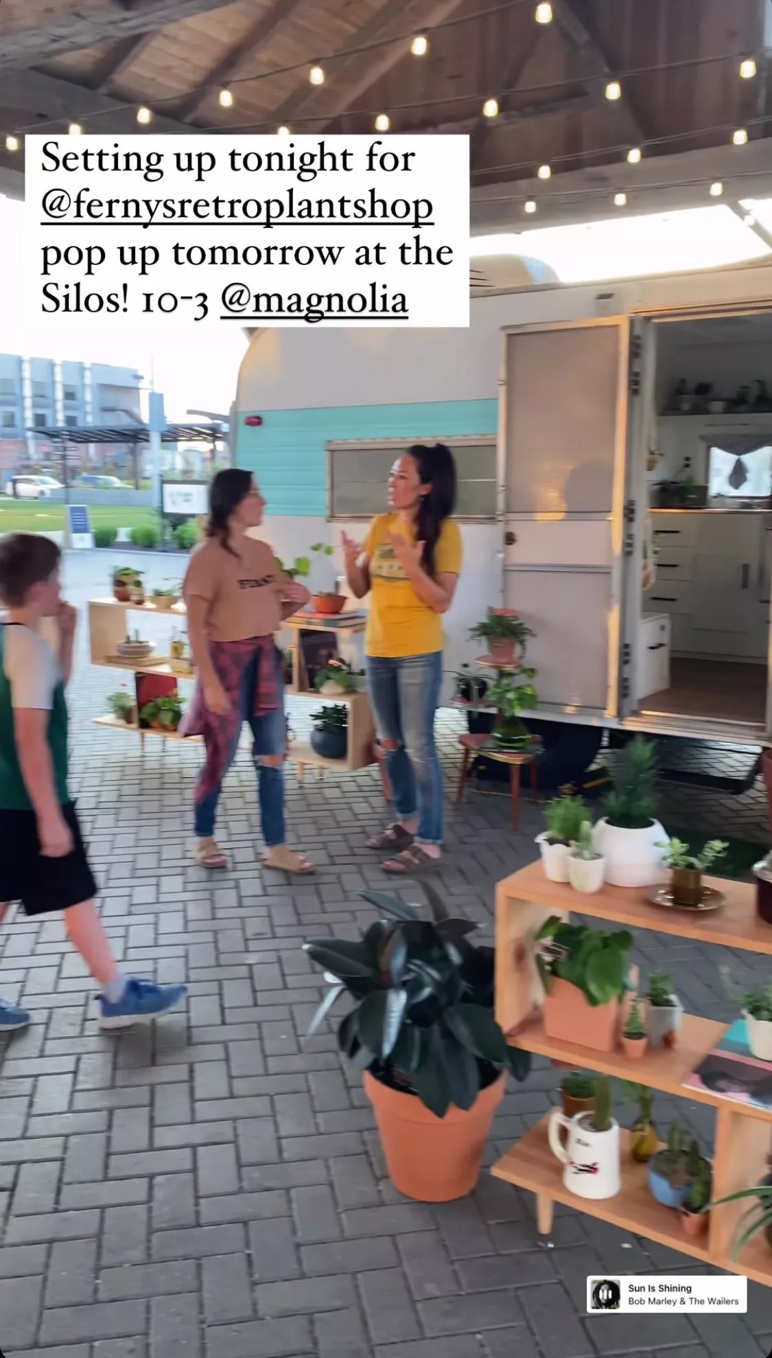 joanna-gaines-sister-mikey-fernys-pop-up-magnolia