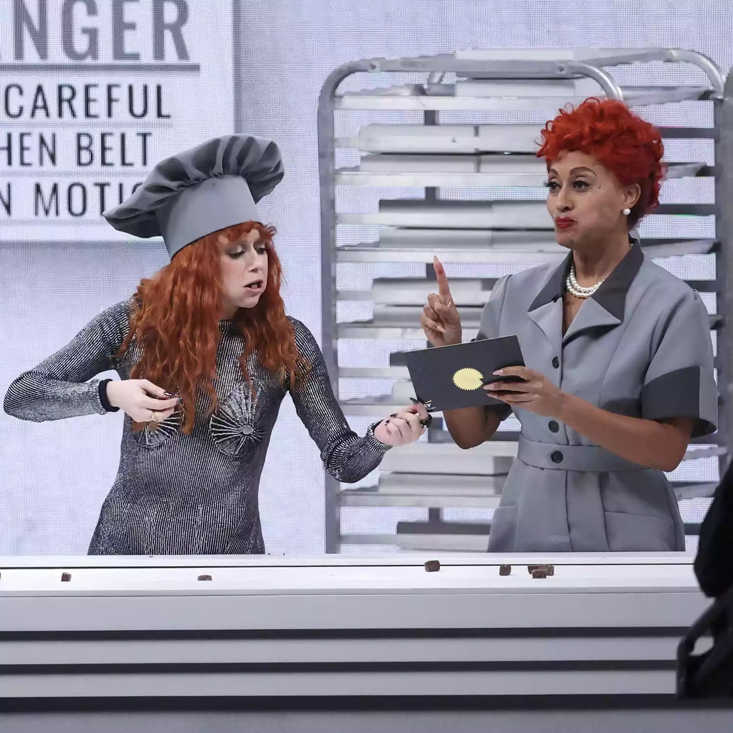 Natasha Lyonne Tracee Ellis Ross emmy 01 15 24