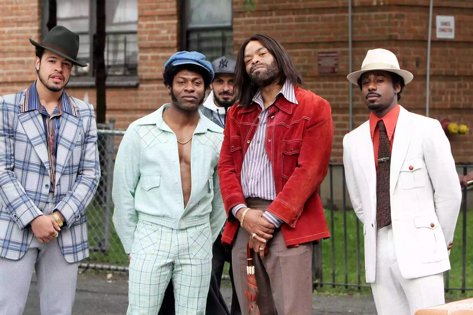 Method Man Sports a Retro Look While Filming The Deuce in Harlem