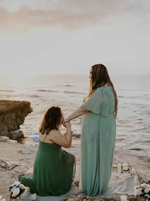 Kristina Waters, Kayla, Couple Who Experienced Extreme Turbulence on Hawaii Airlines Flight Got Engaged After Harrowing Ordeal
