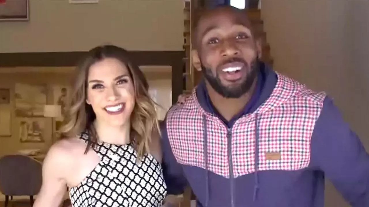 Hollywood at Home: Go Inside Stephen &lsquo;tWitch&rsquo; Boss and Allison Holkerâs Bedroom
